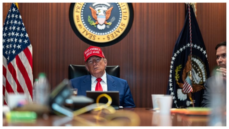 US-Iran Talks: परमाणु वार्ता से पहले ट्रंप सरकार का बड़ा कदम, ईरान पर नए प्रतिबंध; 30 लोग और कंपनियां शामिल