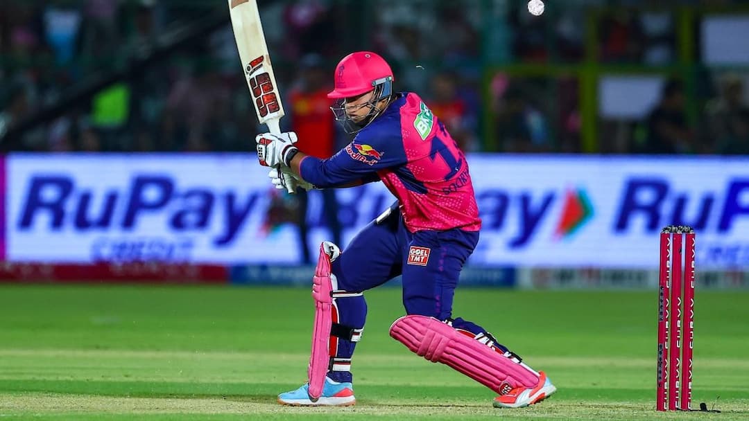आईपीएल 2025 में पहली गेंद और 2026 में दूसरे गेंद पर जड़ा छक्का, वैभव सूर्यवंशी के अनोखे कारनामे के बारे में जानिए