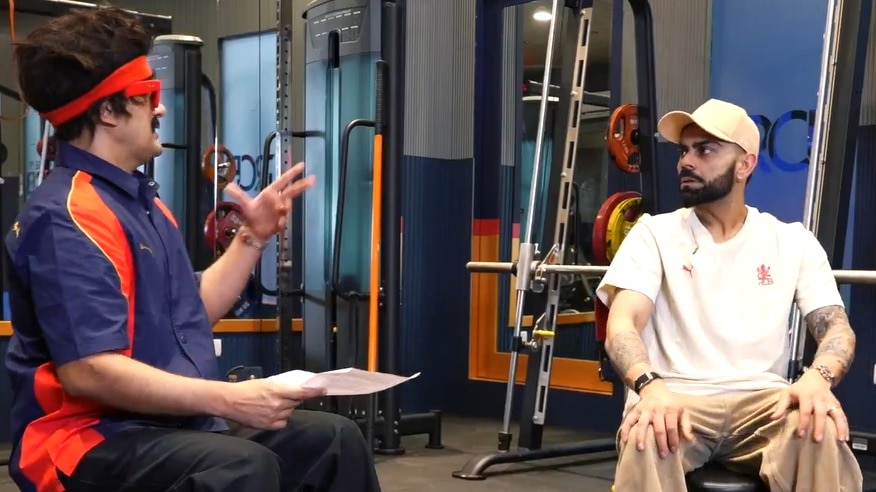 RCB ने तोड़ा नियम? 5 'विदेशी' खिलाड़ियों पर कोहली ट्रोल, VIDEO