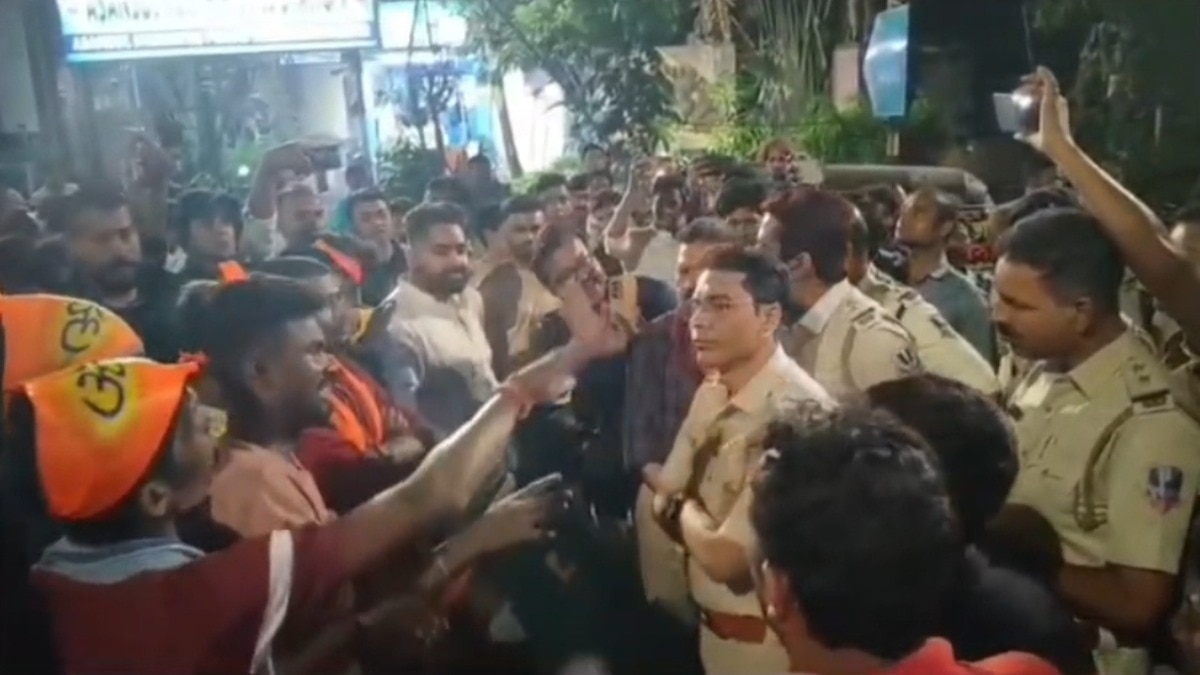 बंगाल चुनाव से पहले आसनसोल में बवाल! हनुमान मंदिर में तोड़फोड़