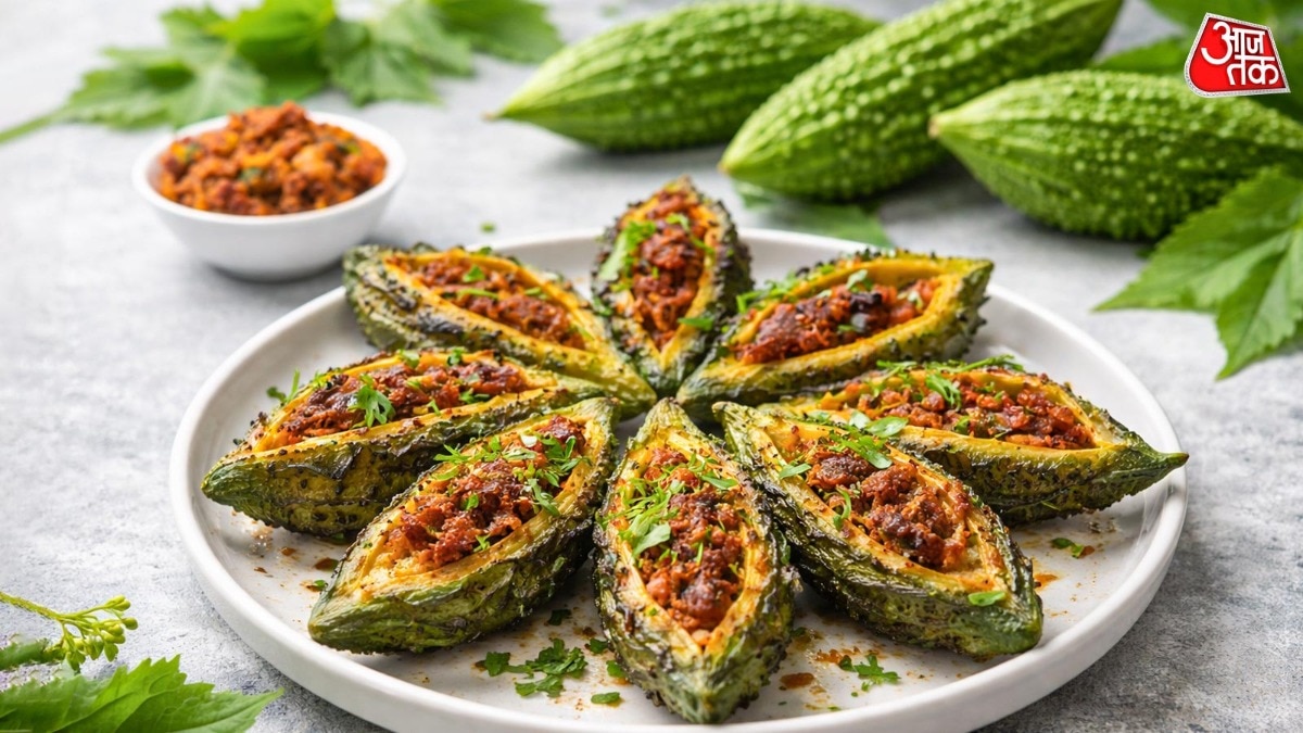 करेला देख मुंह बना लेते हैं? इस खट्टे-मीठे तरीके से बनाएं, हर कोई होगा फैन