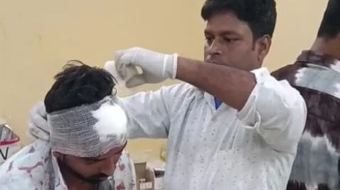 सुहागरात पर पत्नी ने नहीं लगाने दिया पति को हाथ, जबरदस्ती छूने की कोशिश पर जड़ दिया थप्पड़