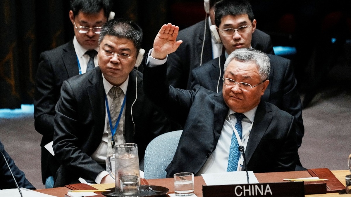 होर्मुज में सैन्य कार्रवाई की मांग को लेकर UN पहुंचे अरब देश, रूस-चीन और फ्रांस ने लगाया वीटो