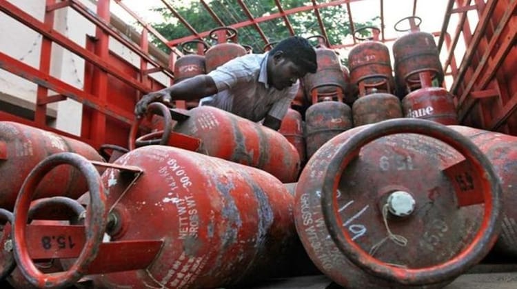 LPG-गैस-कनेक्शन-पर-नय