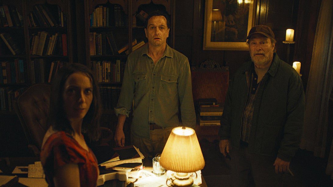 Why ‘Widow’s Bay,’ Matthew Rhys and Breakout Kate O’Flynn Should Scare the Rest of the Emmy …
