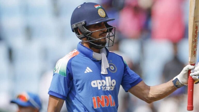 shubman-gill-century-auaaay-aaya-aay