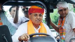 केंद्रीय मंत्री के अपने ही मंत्रालय की स्कीम से 99 लाख की सब्सिडी लेने पर क्यों मचा हंगामा