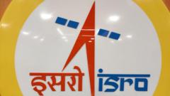 इसरो से इतनी बड़ी संख्या में वैज्ञानिक इस्तीफ़ा क्यों दे रहे हैं? बदले गए इस्तीफ़ा स्वीकार क…