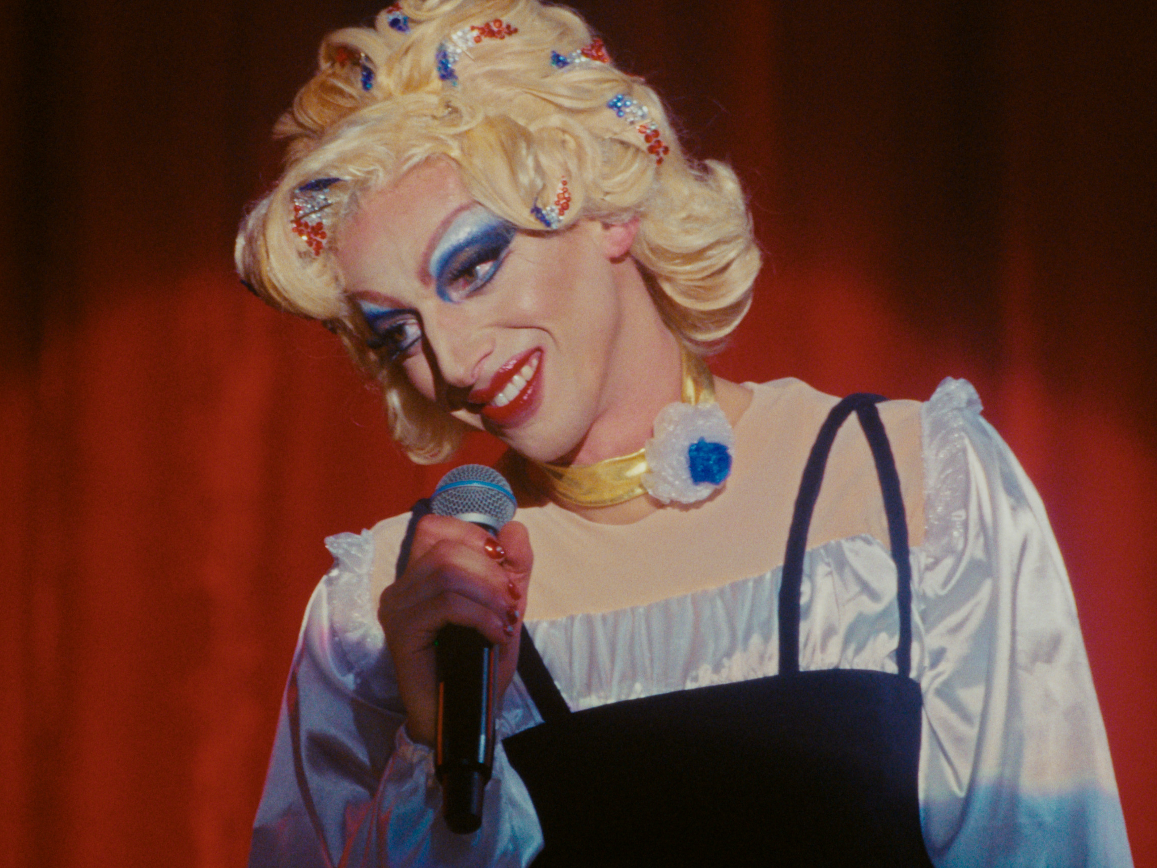 Šimon Holý’s ‘Chica Checa’ Turns a Small‑Town Drag Story into a Touching Political Statement