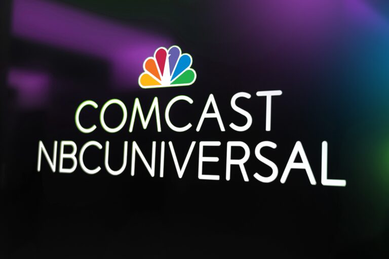 Comcast to Split Into Two Companies: Cable and NBCUniversal/Sky Units