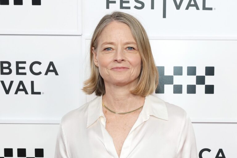 Jodie Foster Says Brad Pitt’s ‘F1’ Seemed Like It Was Made by AI and Written by a Computer: ‘Wasn’t It?’