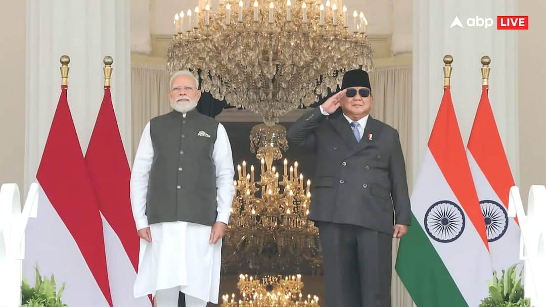 PM-Modi-Indonesia-Visit-तिरंगा-ले