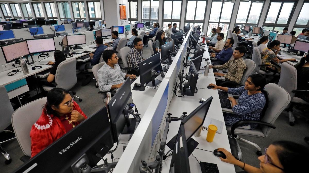 US-में-H-1B-जांच-के-घेरे