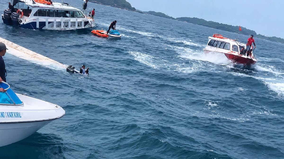 vietnam-boat-accident-auaaaaaa-aay