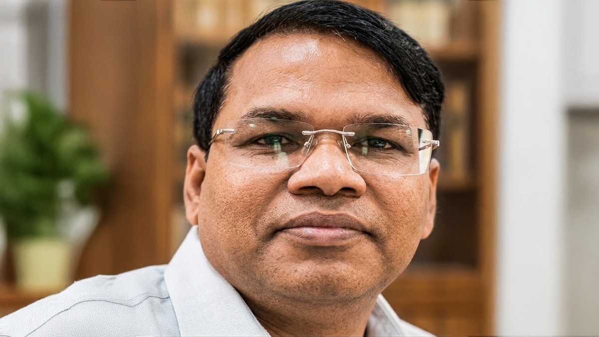एक-जज-3-महीने-और-13-को