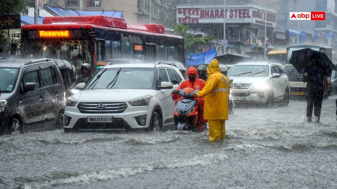 खुले-मैनहोल-से-मौत