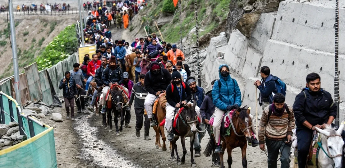 Amarnath Yatra: Sharika Bhawani Temple पहुंची Chhari Mubarak, महंत दीपेंद्र गिरी ने की विशेष…