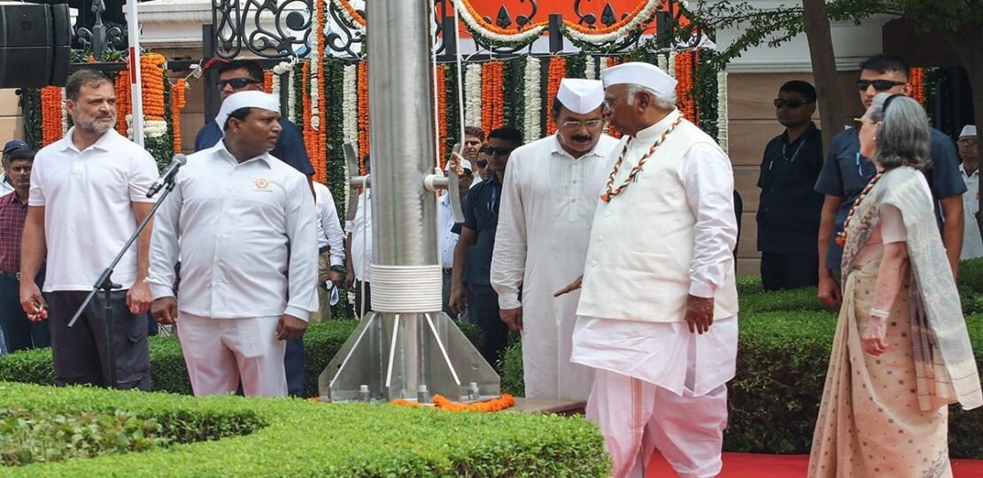 क्यों ठुकराई PM की कुर्सी? प्रियंका पर राहुल को तरजीह, बच्चन परिवार से क्यों बिगड़े रिश्ते, …