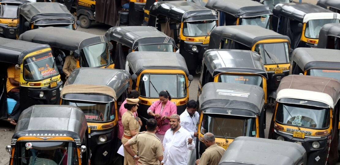 ‘outsiders in Own Country’: Mumbai Cab Drivers Challenge Marathi Rule