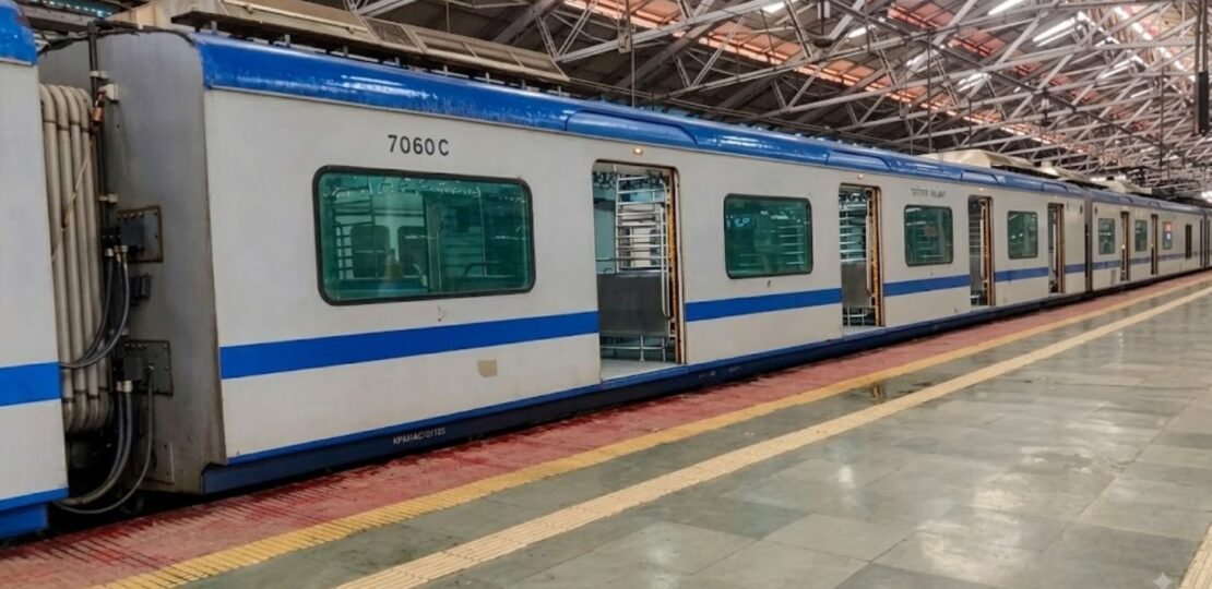 Mumbai Local Chaos: Central Railway Suburban Services Hit; Long-distance Trains Affected