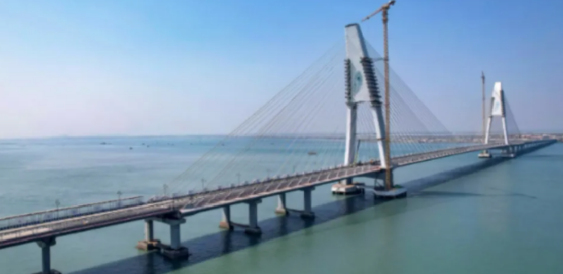 As Audit Flags Safety Lapses, Delhi Plans Repair of Iconic Signature Bridge