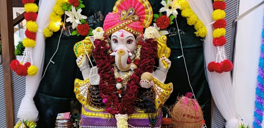 Ganesh Chaturthi Vastu Guide: बप्पा की मूर्ति को विराजमान करते समय रखें Direction का ध्यान, …