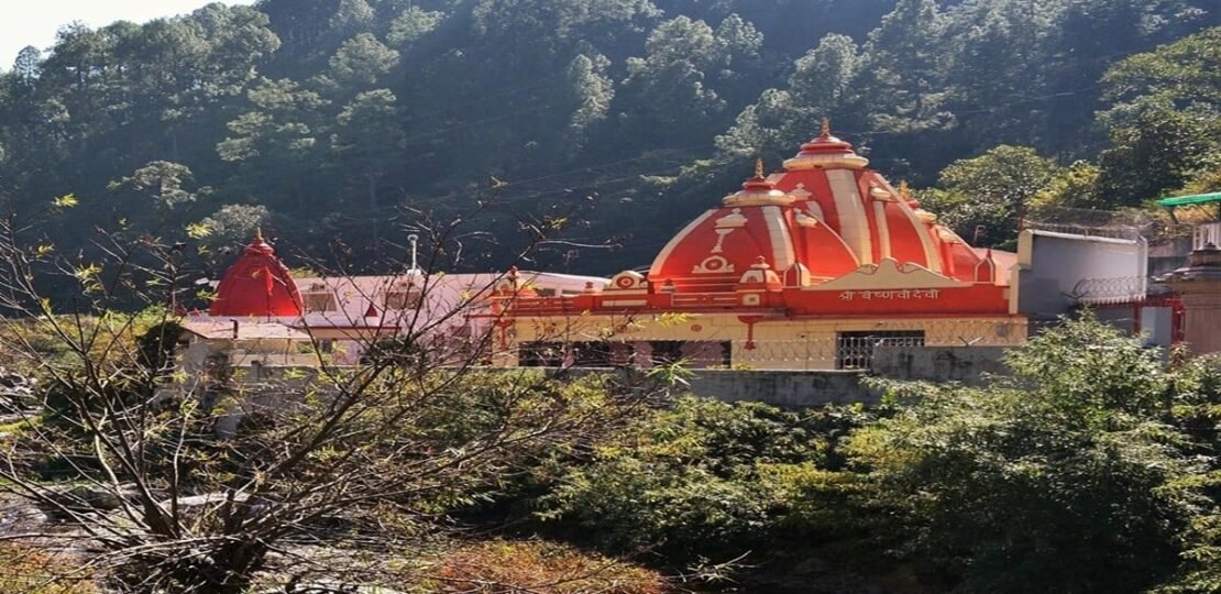 Neem Karoli Baba का आध्यात्मिक प्रभाव: Kainchi Dham के अलावा प्रसिद्ध हैं ये 4 Hanuman Templ…