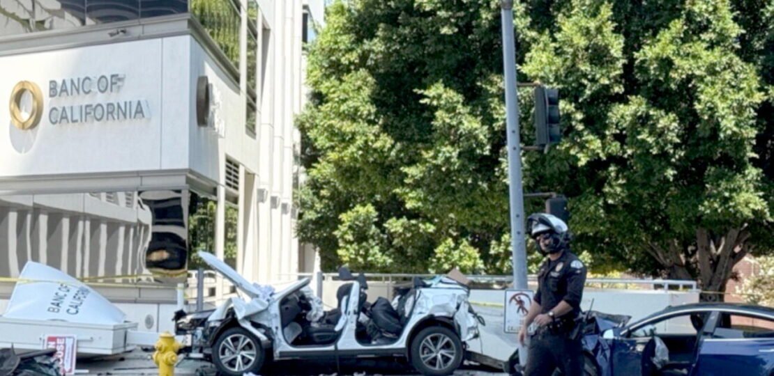Encino Collision Leaves 1 Dead, 5 Wounded